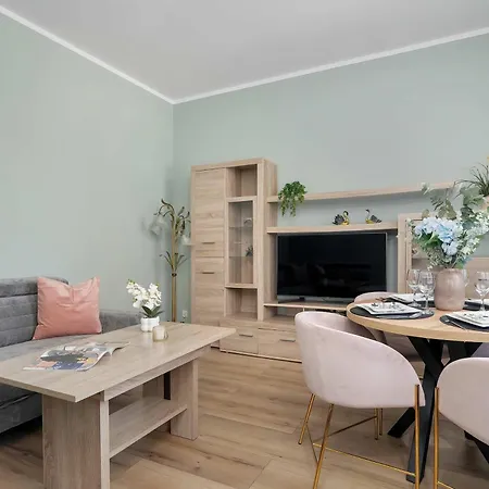 Modern Close To The Old Market Square And The Warta River By Renters *