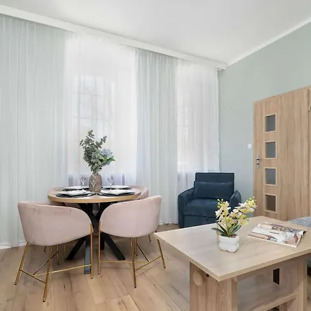Modern Close To The Old Market Square And The Warta River By Renters Poznan